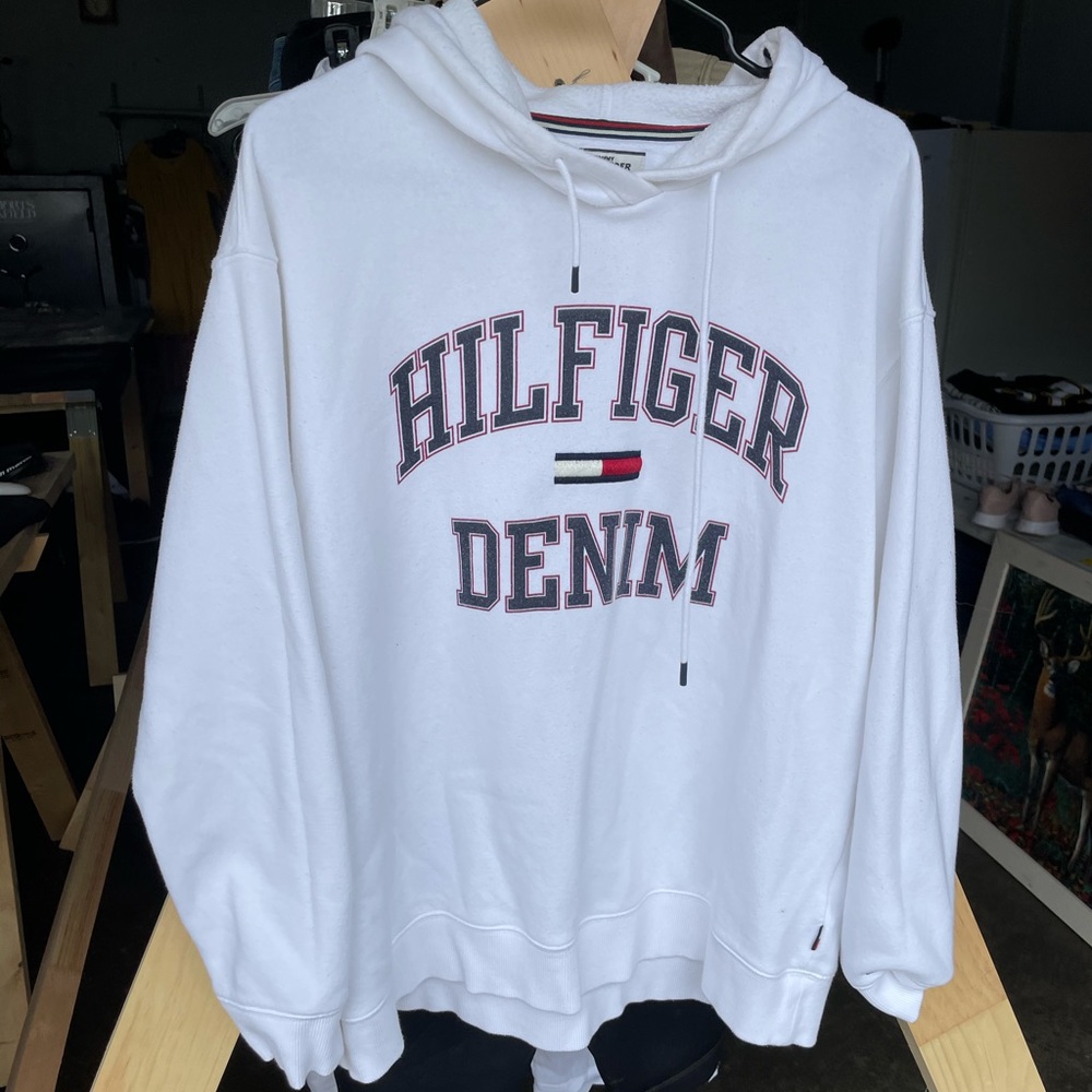 TOMMY HILFIGER SWEATSHIRT